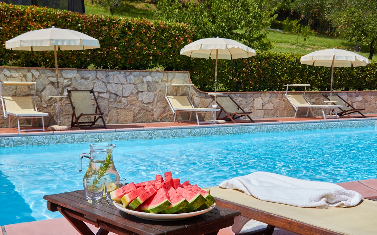 Ferienhaus-In-Toscana-Pool-1-1