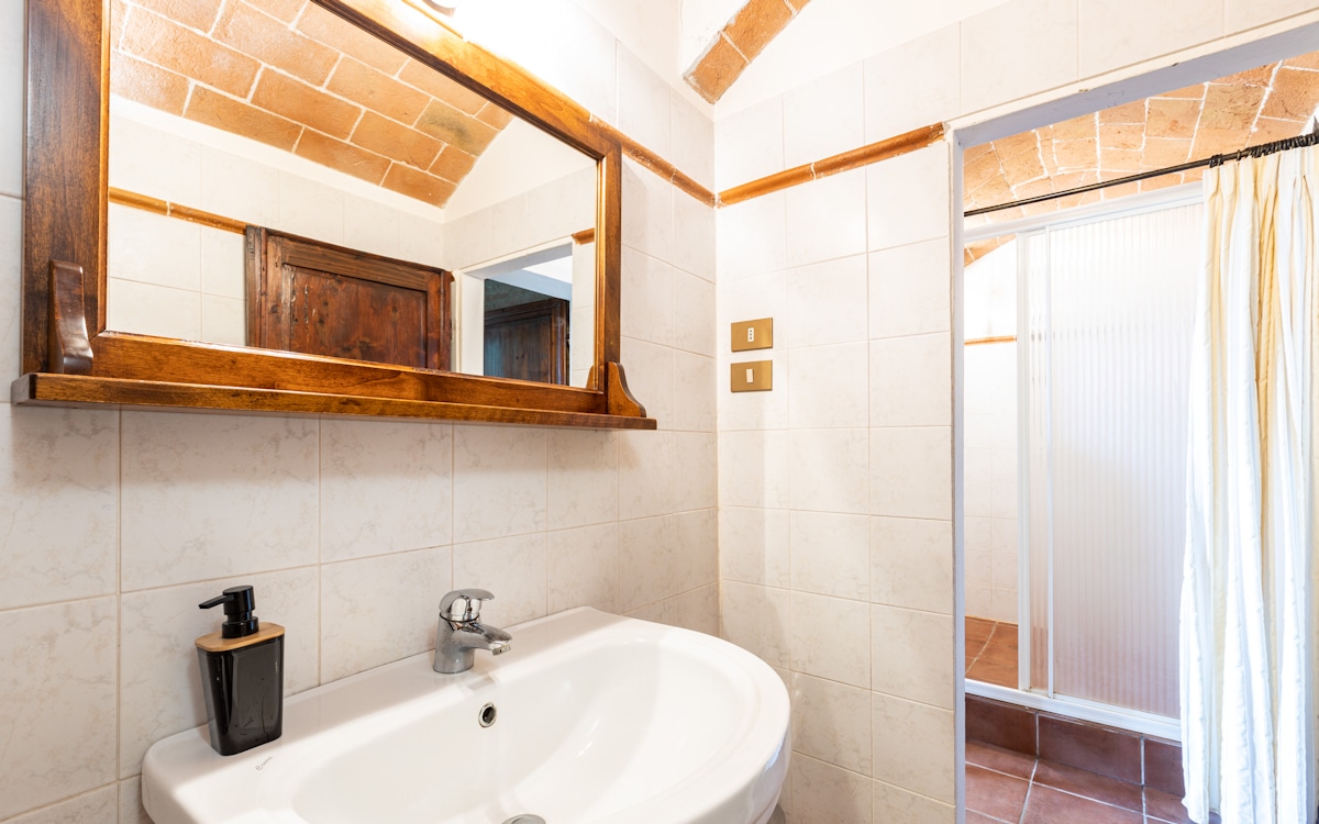 Ferienhaus In Toscana, Fewo Elisa, Badezimmer (2) Ferienhaus In Toscana, Fewo Elisa, Badezimmer (2)